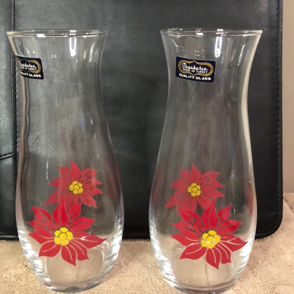 PASABAHCE poinsettia vases